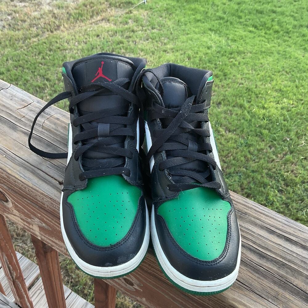Nike Air Jordan 1 Mid Pine Green Black White Size 7Y 554724-067
